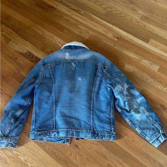 Vintage Levi’s Sherpa Denim Jacket Men